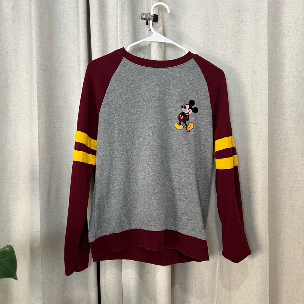 VINTAGE MICKEY MOUSE SWEATSHIRT 🐭❤️